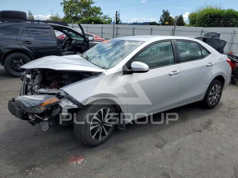 2018 Toyota COROLLA фото