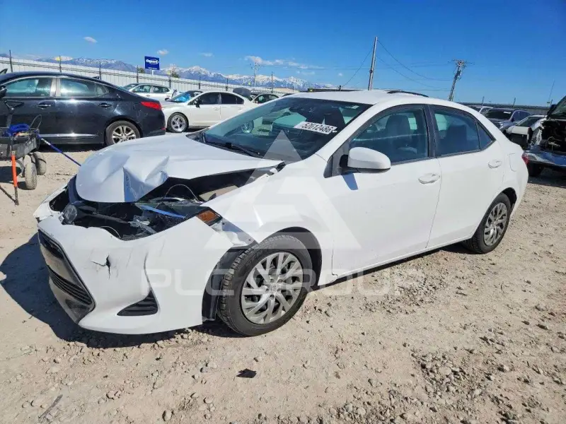 2018 Toyota COROLLA фото