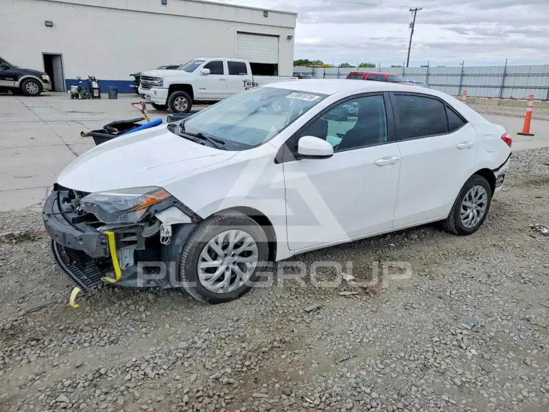 2018 Toyota COROLLA фото