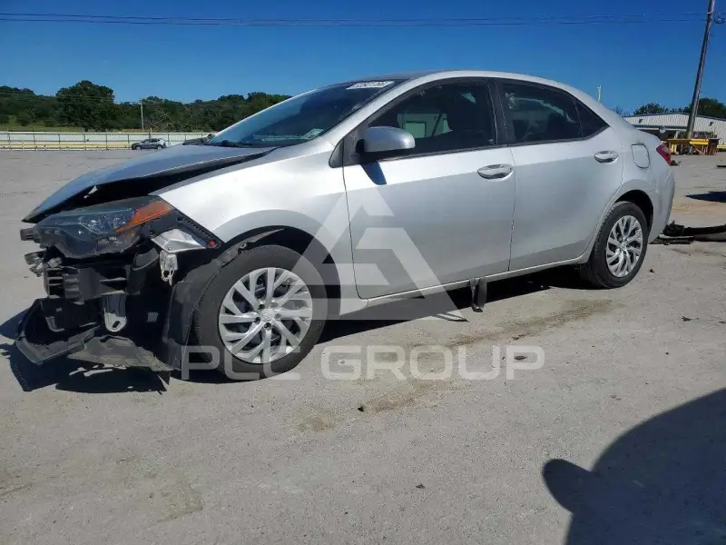 2018 Toyota COROLLA фото