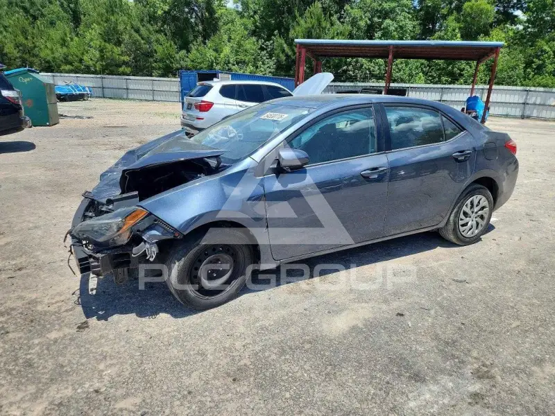 2018 Toyota COROLLA фото