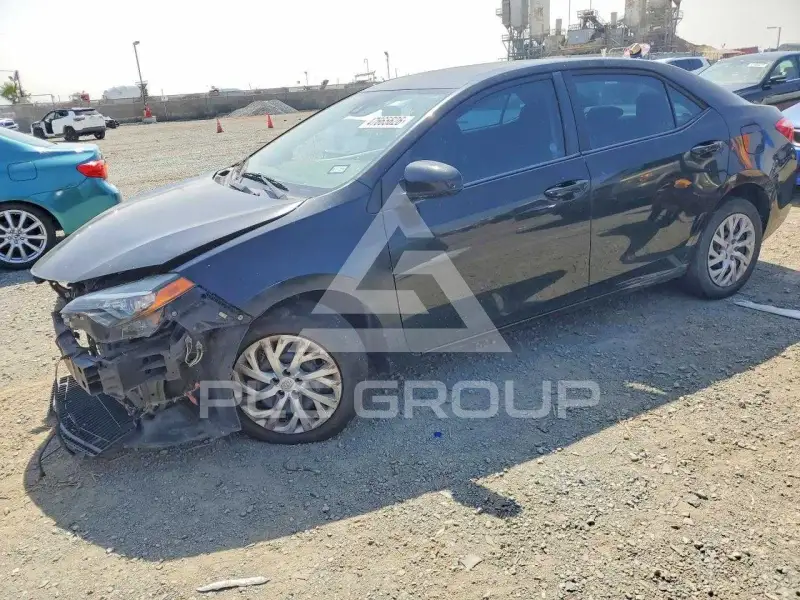 2018 Toyota COROLLA фото