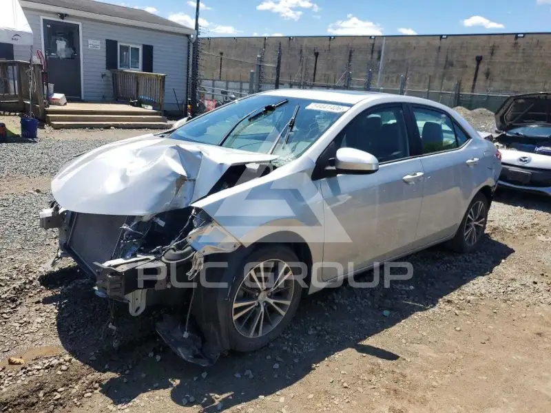 2018 Toyota COROLLA фото