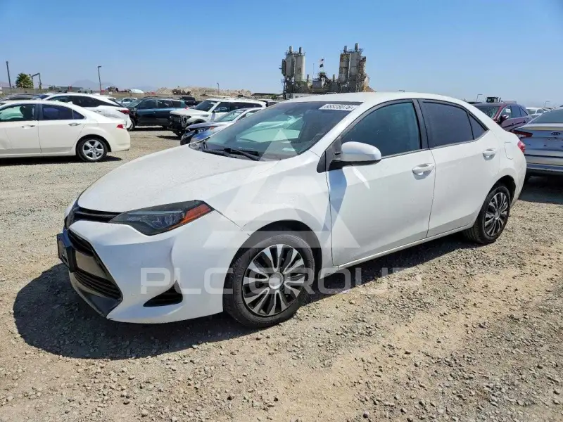 2018 Toyota COROLLA фото