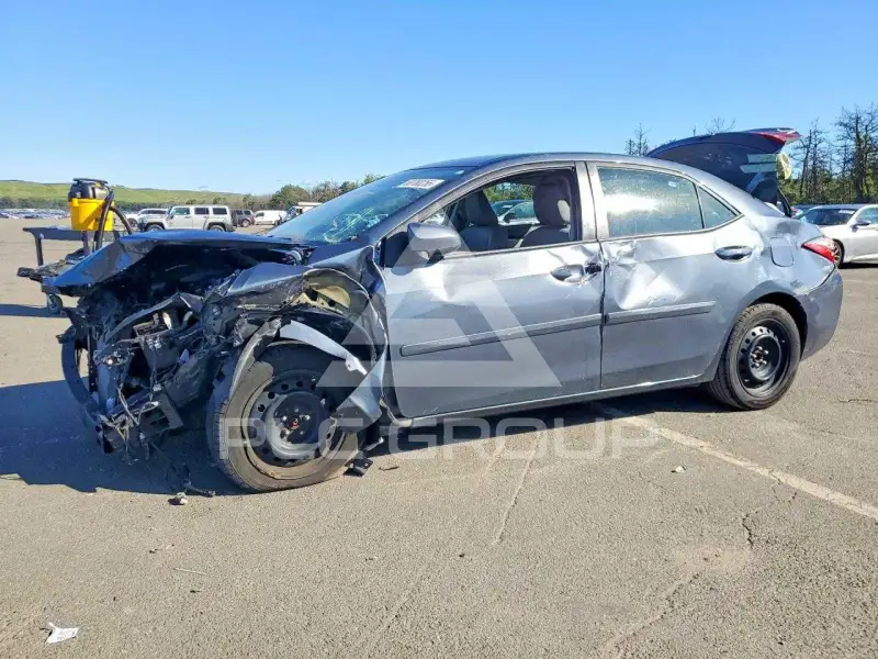 2018 Toyota COROLLA фото