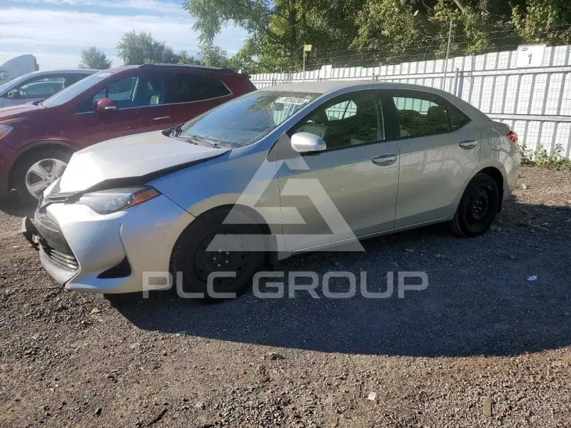 2018 Toyota COROLLA фото