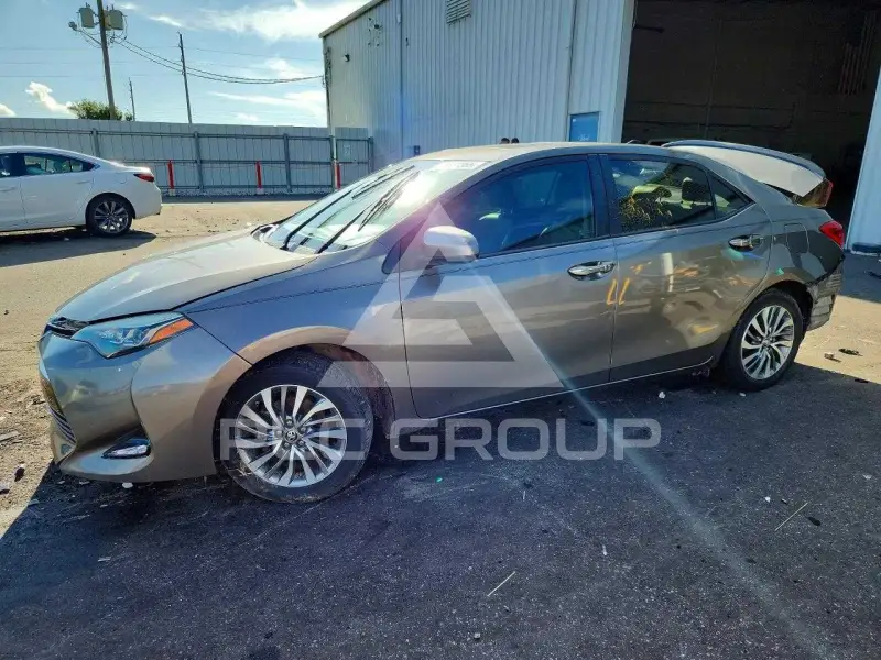 2018 Toyota COROLLA фото
