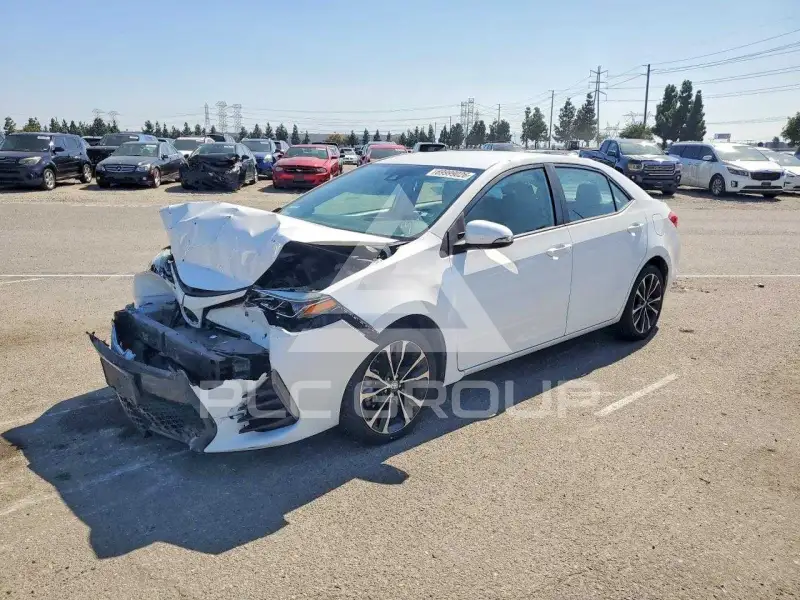 2018 Toyota COROLLA фото