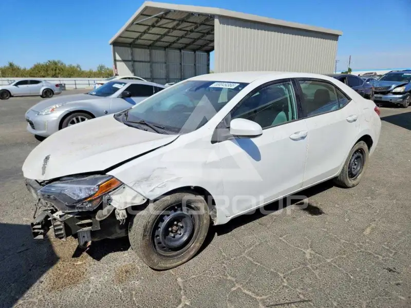 2018 Toyota COROLLA фото
