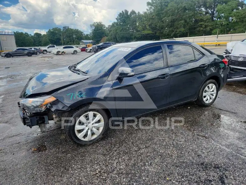 2018 Toyota COROLLA фото
