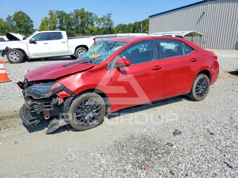 2018 Toyota COROLLA фото