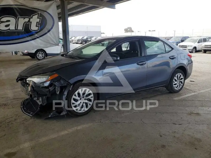 2018 Toyota COROLLA фото