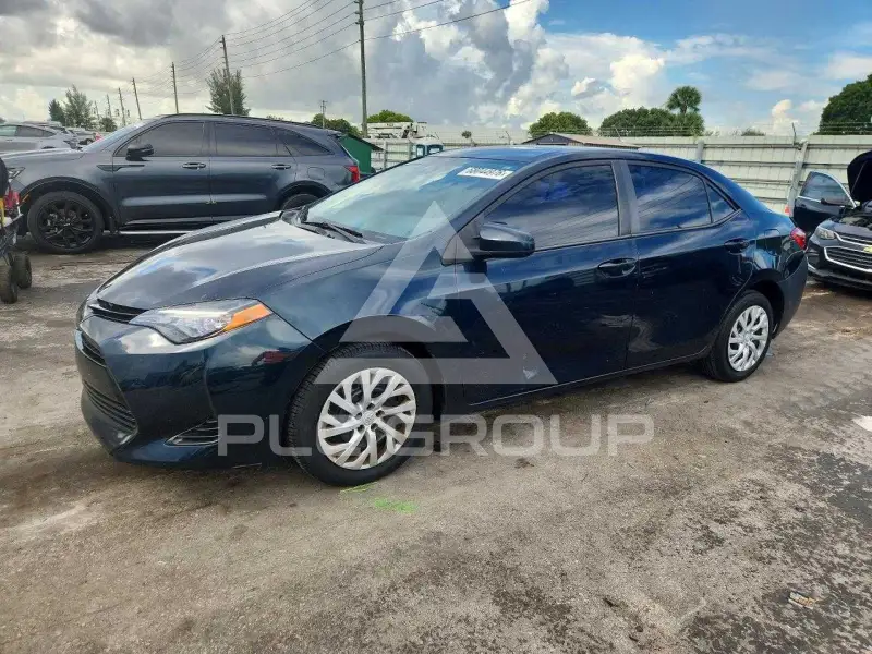 2018 Toyota COROLLA фото