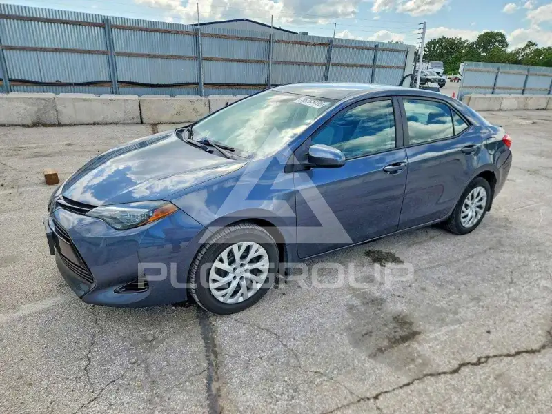 2018 Toyota COROLLA фото