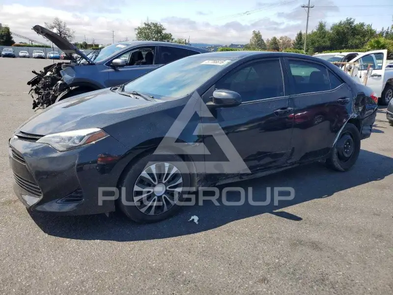 2018 Toyota COROLLA фото