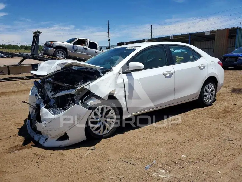 2018 Toyota COROLLA фото