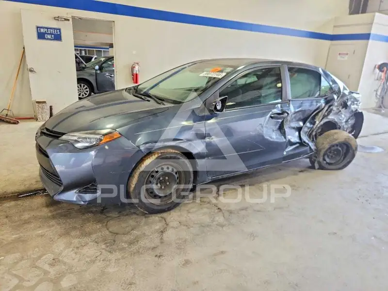 2018 Toyota COROLLA фото