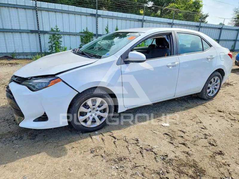 2018 Toyota COROLLA фото