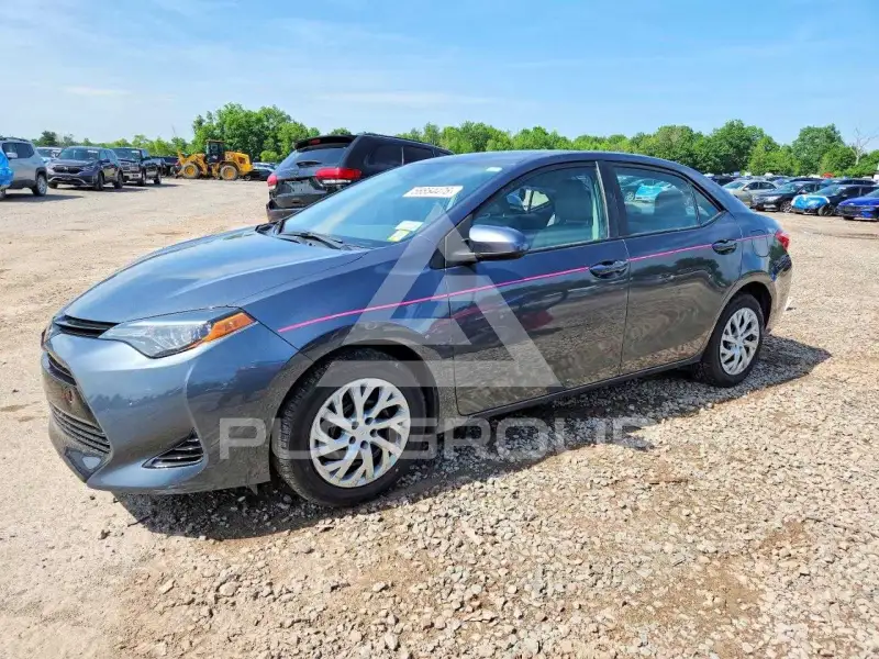 2018 Toyota COROLLA фото