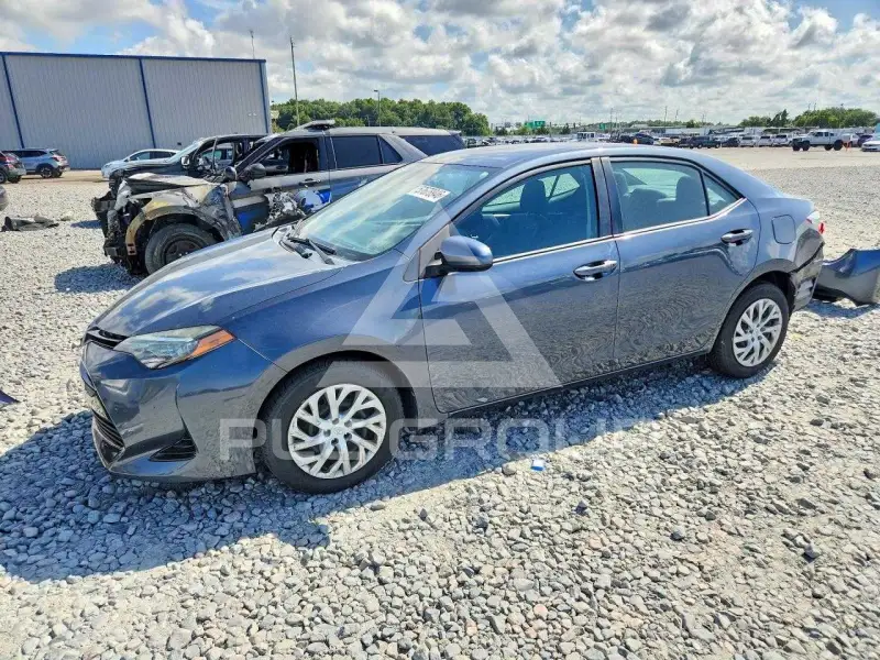 2018 Toyota COROLLA photo