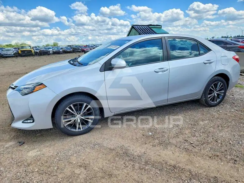 2018 Toyota COROLLA фото