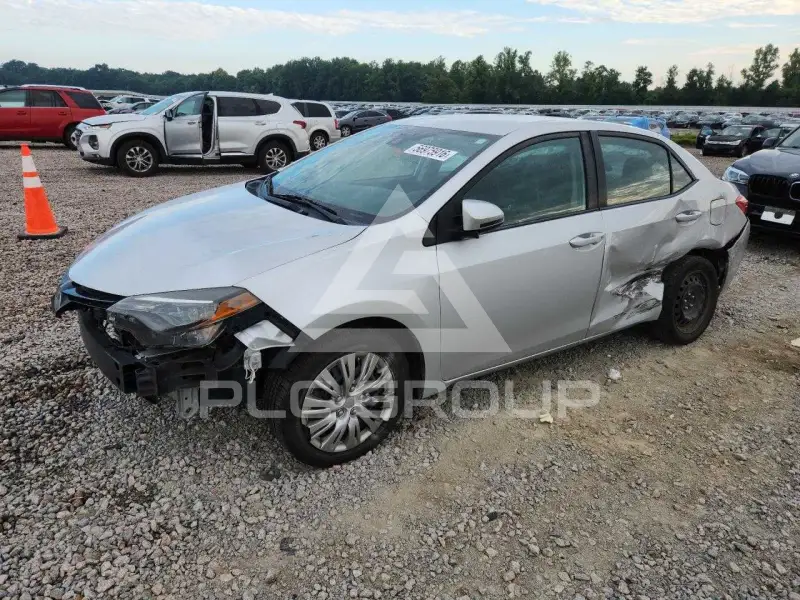 2018 Toyota COROLLA фото