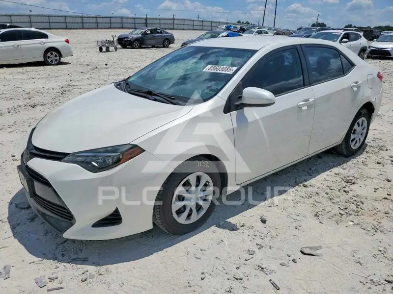 2018 Toyota COROLLA фото