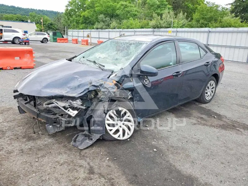 2018 Toyota COROLLA фото