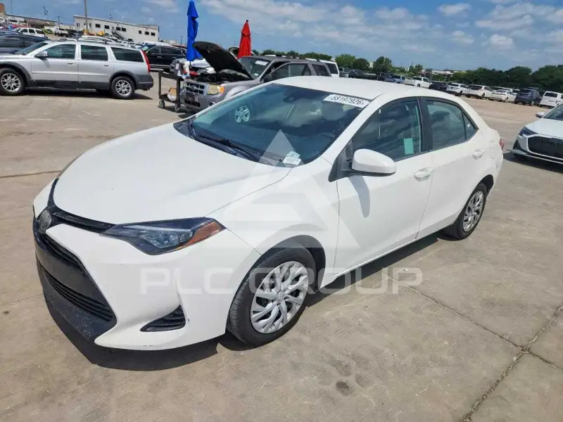 2018 Toyota COROLLA фото