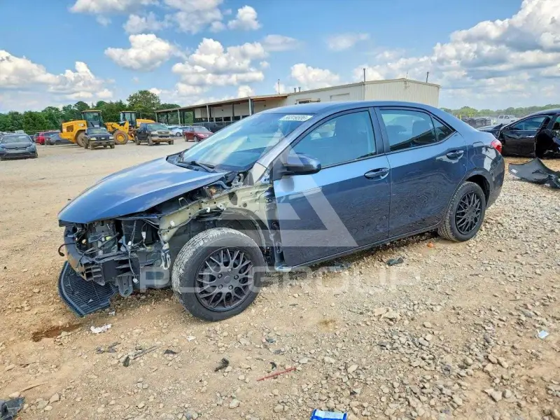 2018 Toyota COROLLA фото