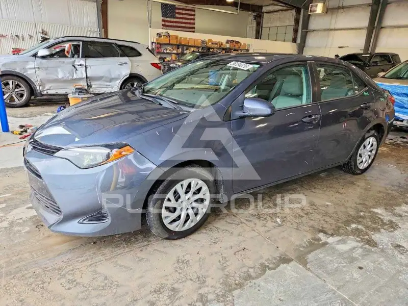 2018 Toyota COROLLA фото