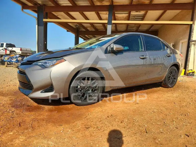 2018 Toyota COROLLA фото