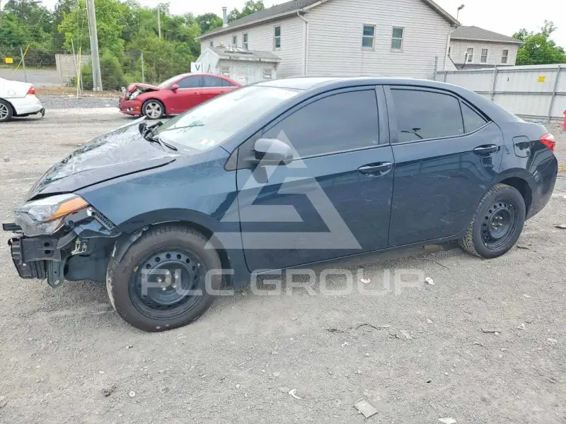 2018 Toyota COROLLA фото