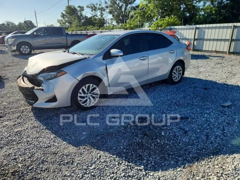 2018 Toyota COROLLA фото