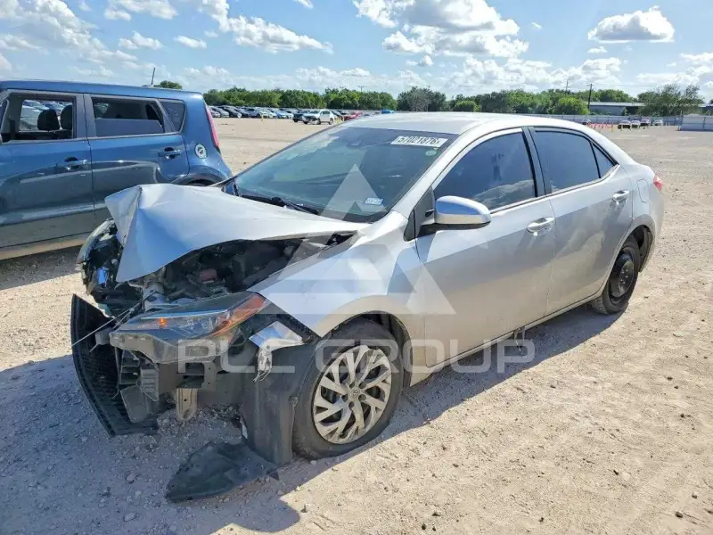 2018 Toyota COROLLA фото