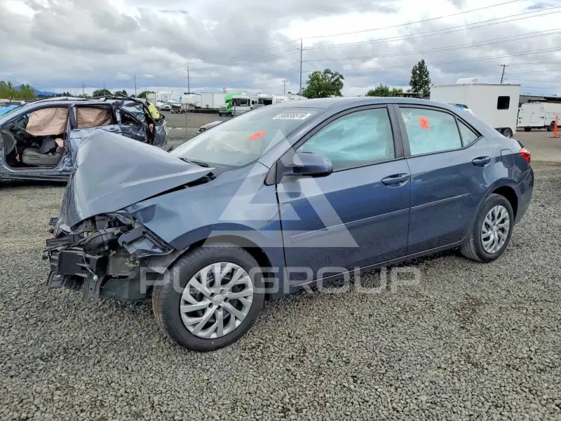 2018 Toyota COROLLA фото