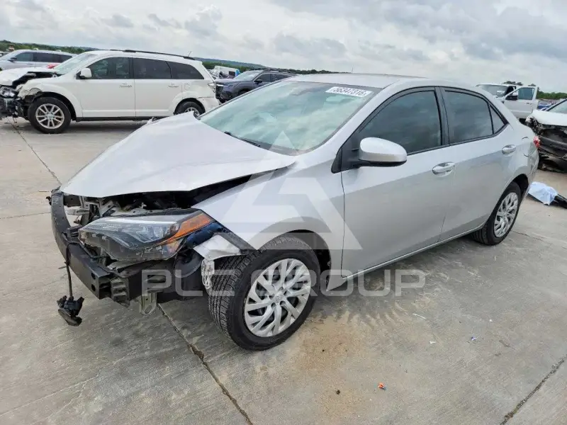 2018 Toyota COROLLA фото