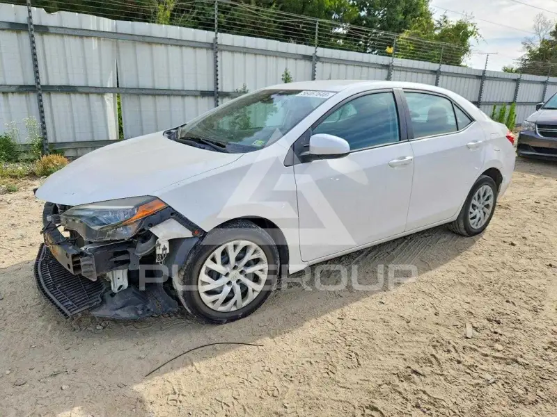 2018 Toyota COROLLA фото