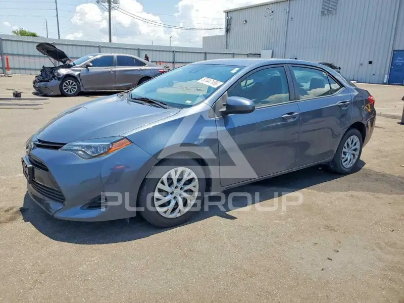 2018 Toyota COROLLA фото