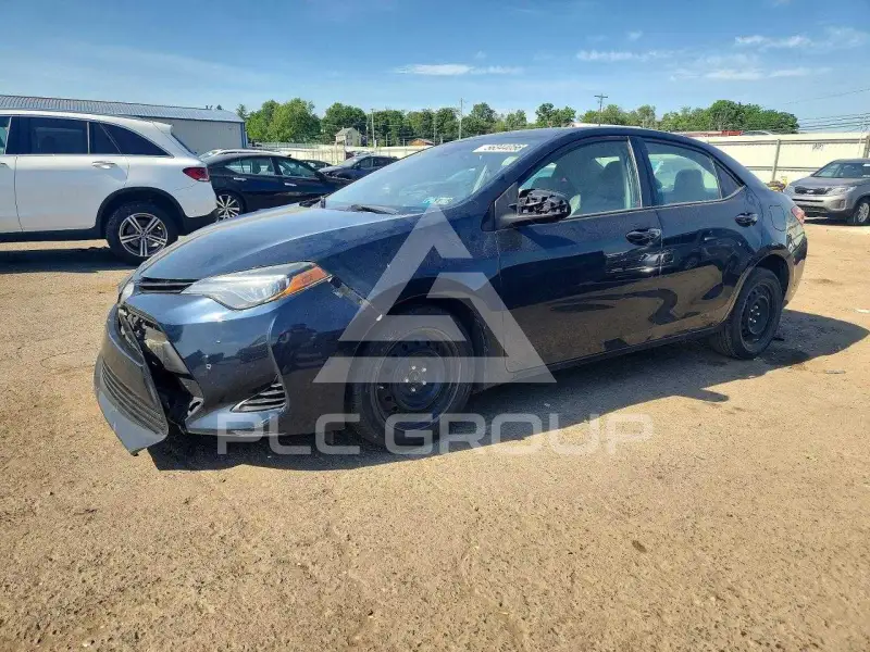 2018 Toyota COROLLA фото