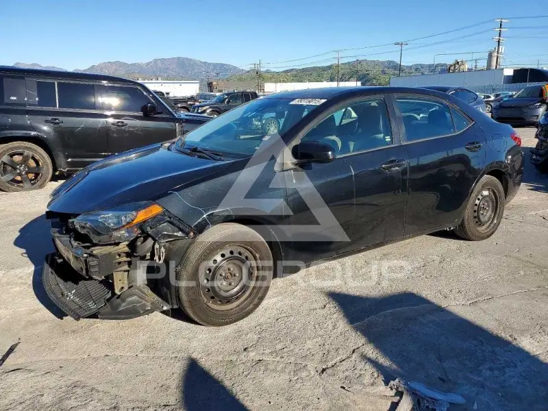2018 Toyota COROLLA фото