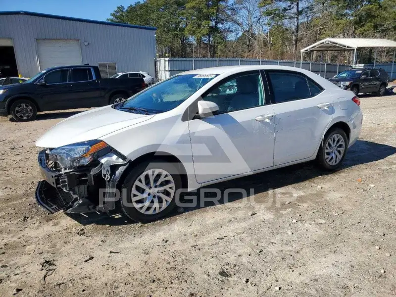2018 Toyota COROLLA фото