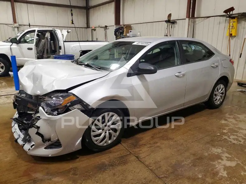2018 Toyota COROLLA фото