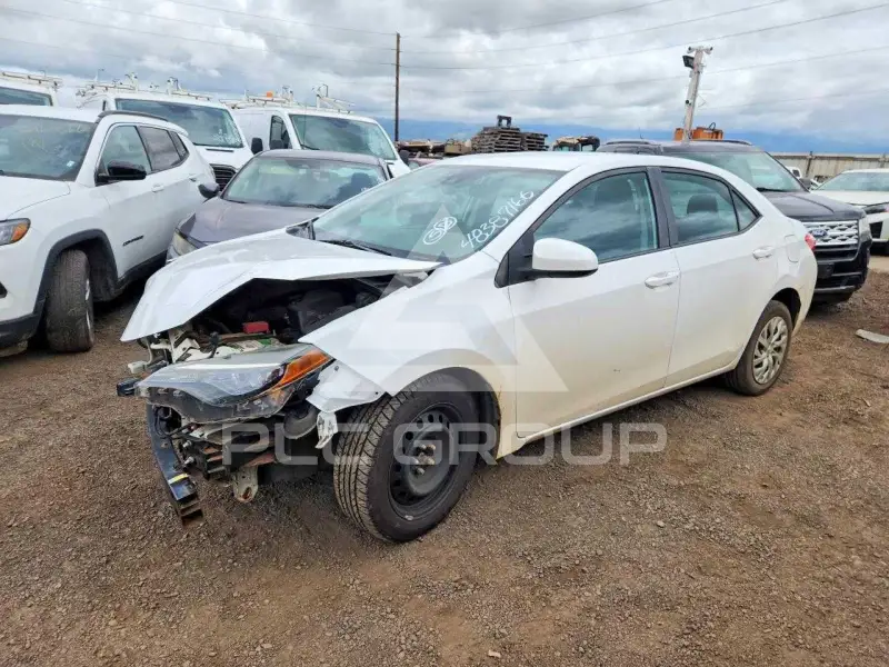 2018 Toyota COROLLA фото