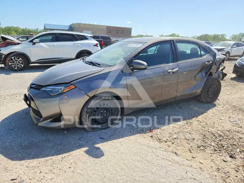 2018 Toyota COROLLA фото