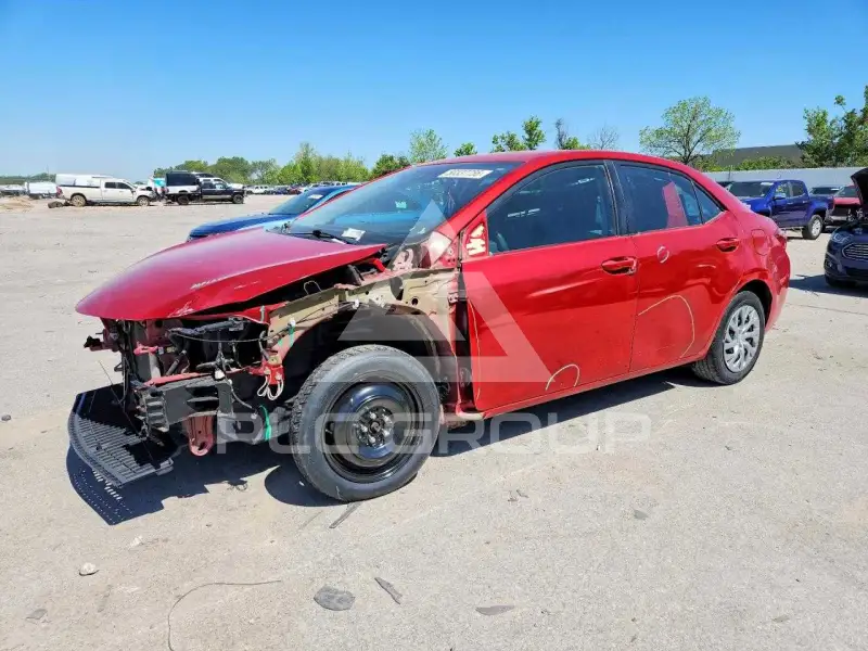 2018 Toyota COROLLA фото