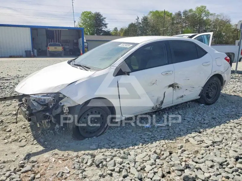 2018 Toyota COROLLA фото