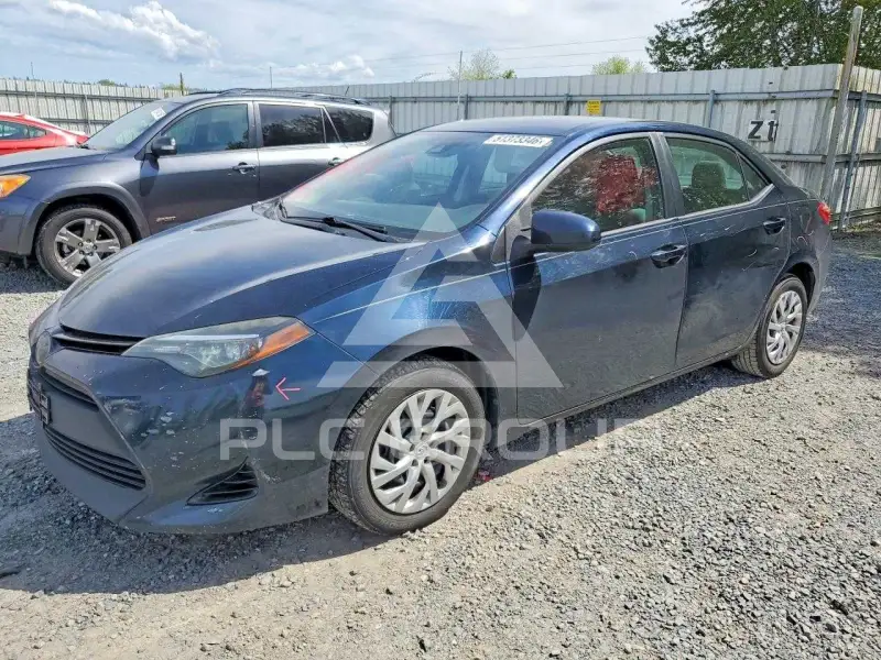 2018 Toyota COROLLA фото