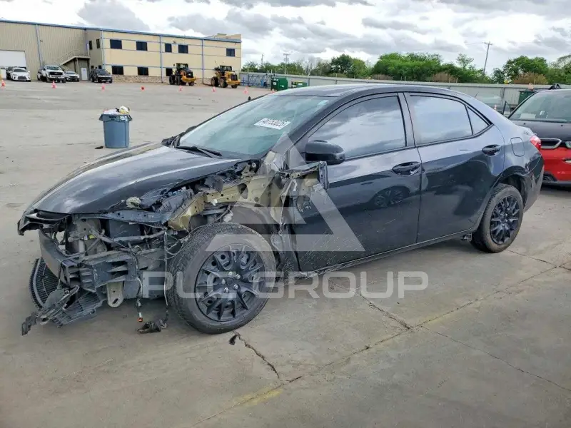 2018 Toyota COROLLA фото