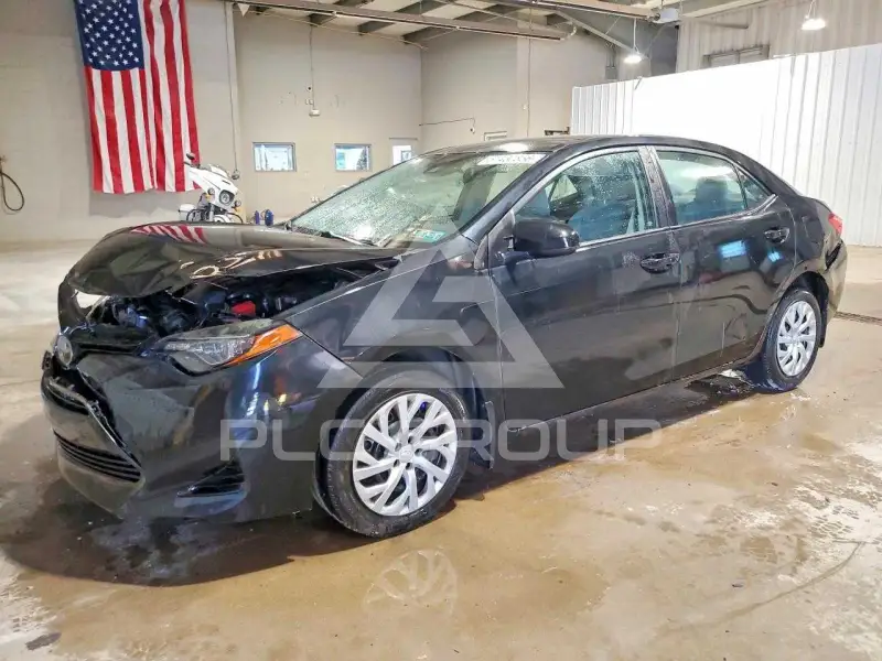 2018 Toyota COROLLA фото